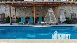 Дом 310м², 2-этажный, участок 6 сот.  