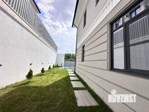 Коттедж 240м², 2-этажный, участок 6 сот.  