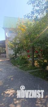 Дом 300м², 3-этажный, участок 13 сот.  