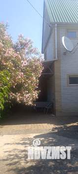 Дом 300м², 3-этажный, участок 13 сот.  