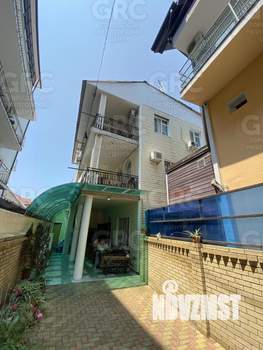 Дом 388м&sup2;, 3-этажный, участок 3 сот.  