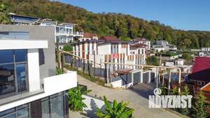 Дом 250м², 3-этажный, участок 3 сот.  