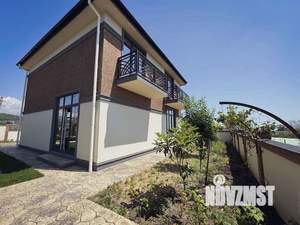 Дом 180м², 2-этажный, участок 6 сот.  