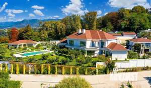 Дом 550м², 2-этажный, участок 30 сот.  