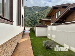 Дом 256м², 3-этажный, участок 7 сот.  