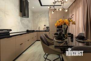 Коттедж 320м², 3-этажный, участок 6 сот.  