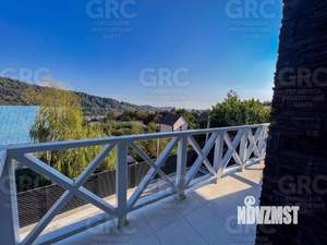 Дом 180м², 2-этажный, участок 4 сот.  