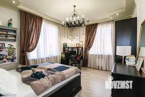 Дом 270м², 3-этажный, участок 4 сот.  