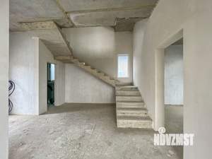 Коттедж 170м², 2-этажный, участок 6 сот.  