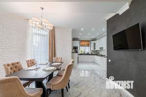 Дом 250м², 2-этажный, участок 7 сот.  