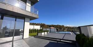 Дом 300м², 2-этажный, участок 5 сот.  