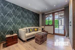 Коттедж 300м², 2-этажный, участок 8 сот.  