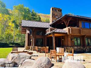 Дом 550м², 2-этажный, участок 30 сот.  