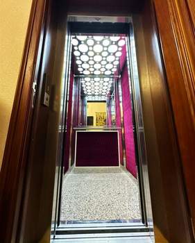 Дом 450м², 3-этажный, участок 10 сот.  