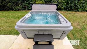 Дом 140м&sup2;, 2-этажный, участок 8 сот.  