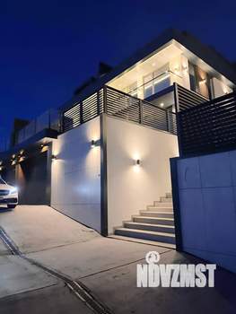 Дом 300м², 2-этажный, участок 6 сот.  