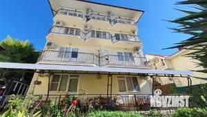 Дом 799м², 5-этажный, участок 10 сот.  