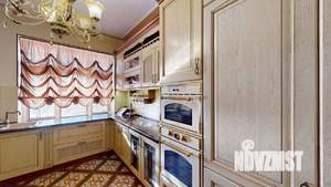 Коттедж 581м², 4-этажный, участок 11 сот.  