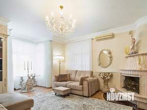 Дом 270м², 2-этажный, участок 8 сот.  