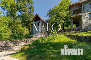 Коттедж 400м², 2-этажный, участок 50 сот.  