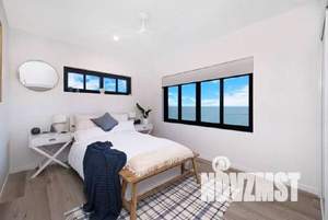 Коттедж 120м², 2-этажный, участок 10 сот.  