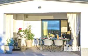 Дом 250м², 2-этажный, участок 5 сот.  