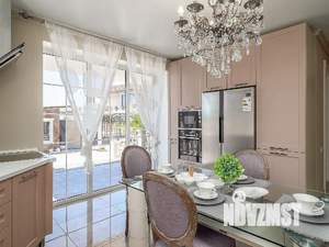 Дом 240м², 2-этажный, участок 8 сот.  
