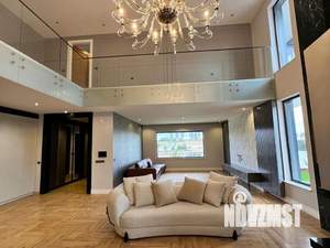 Дом 190м², 2-этажный, участок 6 сот.  