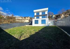 Дом 255м², 3-этажный, участок 6 сот.  