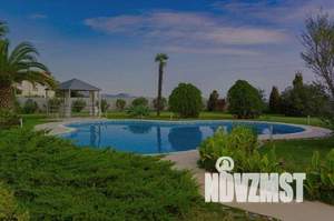 Дом 1000м², 2-этажный, участок 40 сот.  