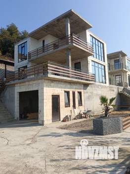 Дом 175м&sup2;, 2-этажный, участок 4 сот.  