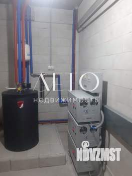 Дом 293м&sup2;, 3-этажный, участок 12 сот.  