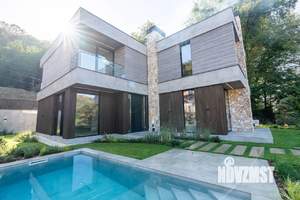 Дом 237м², 2-этажный, участок 7 сот.  