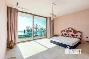 Коттедж 390м², 3-этажный, участок 9 сот.  