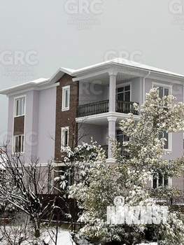 Дом 273м&sup2;, 3-этажный, участок 7 сот.  