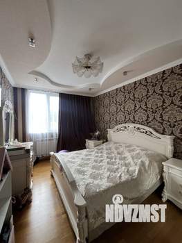 Дом 300м&sup2;, 3-этажный, участок 7 сот.  