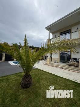 Дом 210м², 2-этажный, участок 6 сот.  