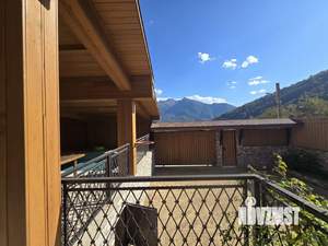 Коттедж 313м², 2-этажный, участок 5 сот.  