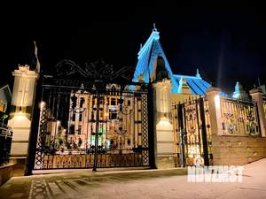 Дом 1500м², 4-этажный, участок 50 сот.  