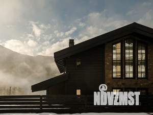 Дом 300м&sup2;, 2-этажный, участок 8 сот.  