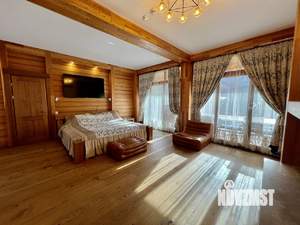 Дом 449м², 2-этажный, участок 10 сот.  