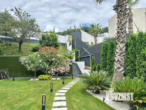 Дом 845м², 3-этажный, участок 10 сот.  