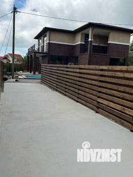 Коттедж 281м², 2-этажный, участок 6 сот.  