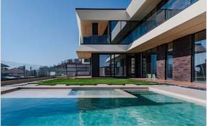 Дом 400м², 3-этажный, участок 7 сот.  