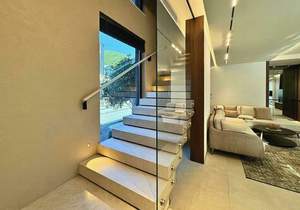 Дом 350м², 3-этажный, участок 5 сот.  