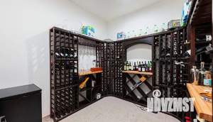 Дом 250м², 2-этажный, участок 6 сот.  