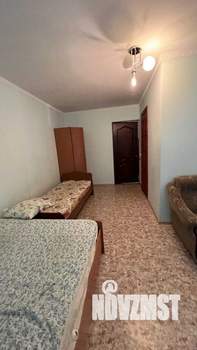 Дом 300м², 2-этажный, участок 6 сот.  