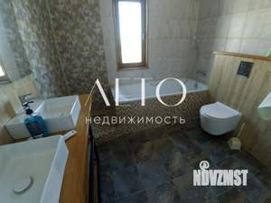 Дом 200м², 2-этажный, участок 5 сот.  