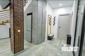 Дом 300м², 3-этажный, участок 5 сот.  