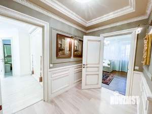 Дом 450м&sup2;, 3-этажный, участок 10 сот.  